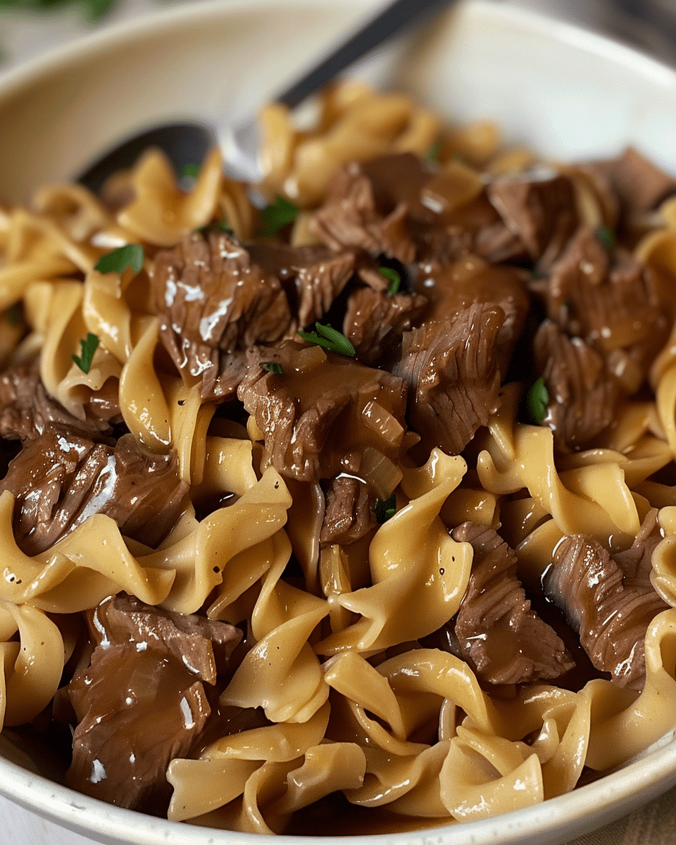 Slow Cooker Beef and Noodles