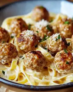 Garlic Butter Chicken Bites with Creamy Parmesan Pasta Recipe